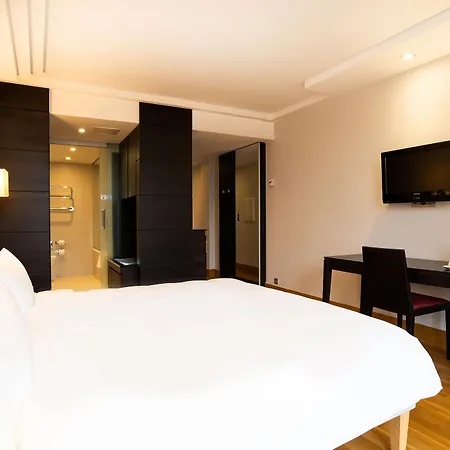 Hotel Radisson Blu Elizabete Hotel, 4*