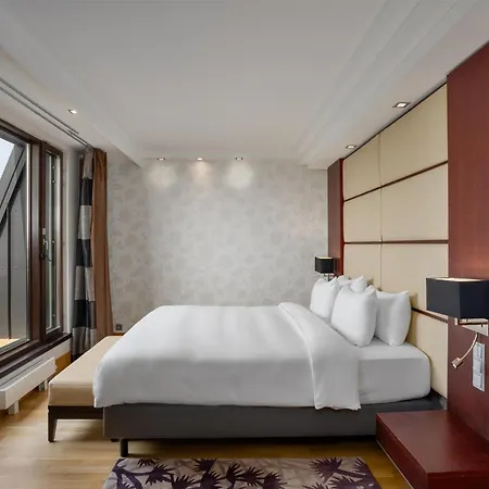 Radisson Blu Elizabete Hotel, 4* Ryga